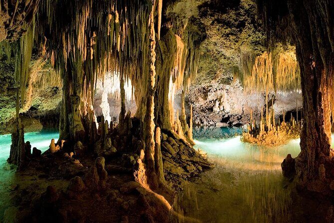 Underground River and Cave Tour at Rio Secret - An In-Depth Look at Río Secreto’s Underground World