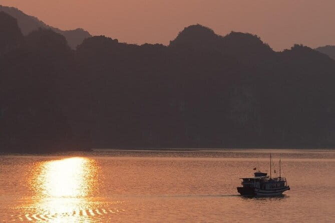 Unforgettable Lan Ha - Halong Bay Sunset Tours from Cat Ba Island - A Detailed Look at the Tour Experience