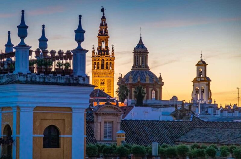 Unforgettable Seville: Tour of Seville and the Jewish Quarter + Flamenco Party Show - Key Points