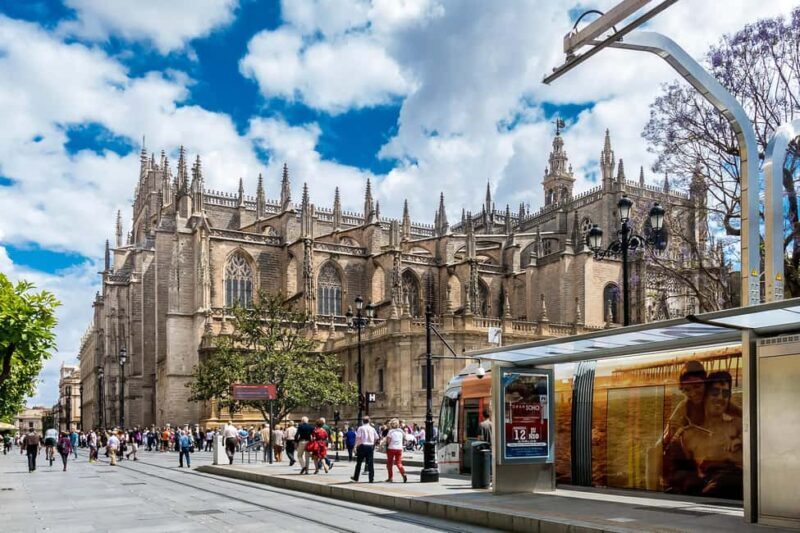 Unforgettable Seville: Tour of Seville and the Jewish Quarter + Flamenco Party Show - Practical Details and Tips