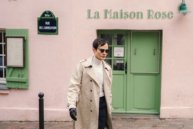 Unique Montmartre photo tour with VOGUE photographer - The Sum Up