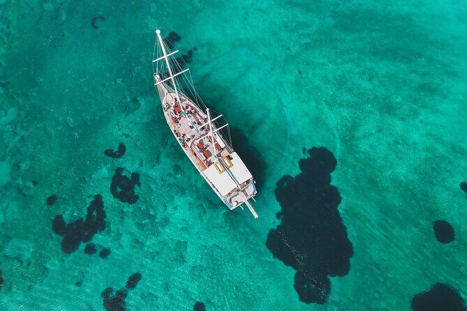 Unique sailing experience to Aegina-Metopi and Skala - Who is This Tour Best For?