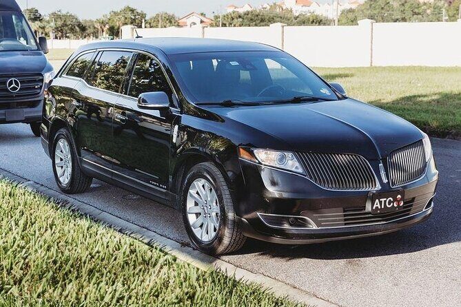 Universal Orlando Resorts to Orlando Airport MCO Private Transfer - Key Points