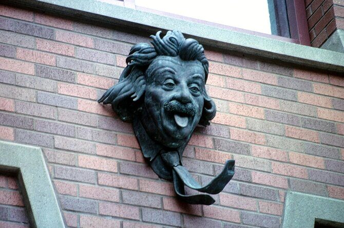 University of Oregon Scavenger Hunt and Escape Game - A Closer Look at the Itinerary and Experience