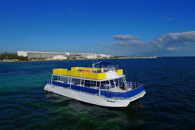 Unlimited Party Catamaran to Isla Mujeres from Playa del Carmen - Who might want to skip it?