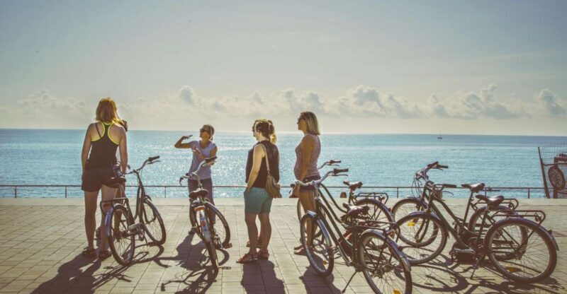 Unusual Barcelona Bike Tour in French - In-Depth: Breaking Down the Itinerary