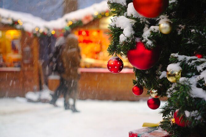 Unusual track game on Christmas markets in Clermont-Ferrand - A Deep Dive into the Christmas Market Treasure Hunt Experience