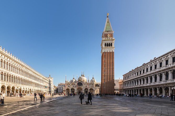 Unusual Venice Walking Tour through Rialto & Gondola Experience - Who Is This Tour Best For?