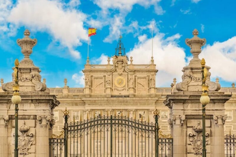 Unveil History: Inside Madrids Majestic Royal Palace - Practical Details and Tips