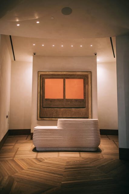 Unveiling New York City's Most Breathtaking Lobbies - Criticisms and Considerations