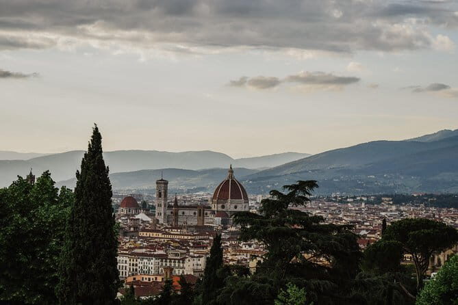 Uphill to Piazzale Michelangelo & San Miniato Basilica Panoramic Walking Tour - Starting Point: Ponte Vecchio