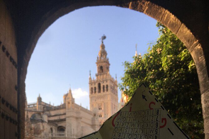 Urban Adventure Game in Seville with an app - Key Points