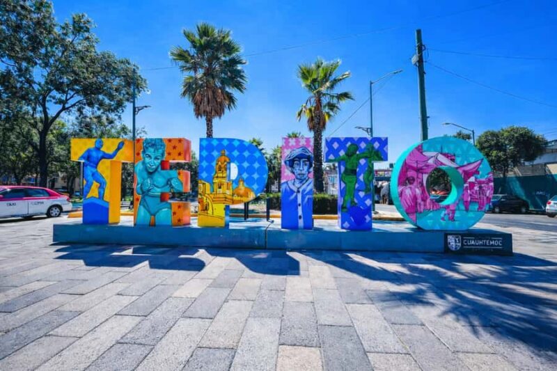 Urban Art Tour in Tepito - A Closer Look at the Murals and Graffiti