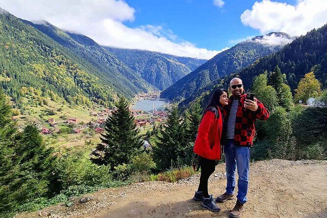 Uzungol Tour: Full-Day Nature Adventure with Tea Factory Visit - First Stop: Sürmene Knife Factory Outlet