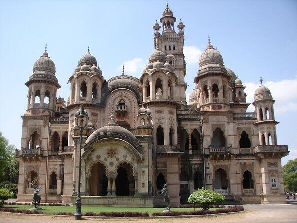 Vadodara Palace, Champaner & Pavagad temple from Ahmedabad with guide - Discovering Heritage Near Ahmedabad: Vadodara Palace, Champaner & Pavagad Temple Tour Review