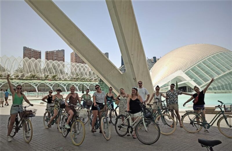 Valencia: 3-Hour Guided City Sightseeing & Beaches Bike Tour - Authentic Experiences and Highlights from Reviews