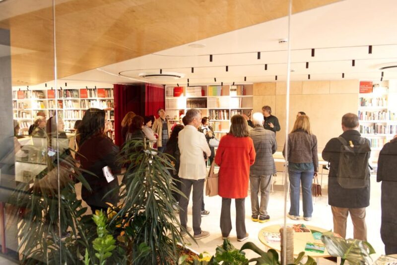 València Art & Design Walks - The Artistic Stops and Gallery Visits