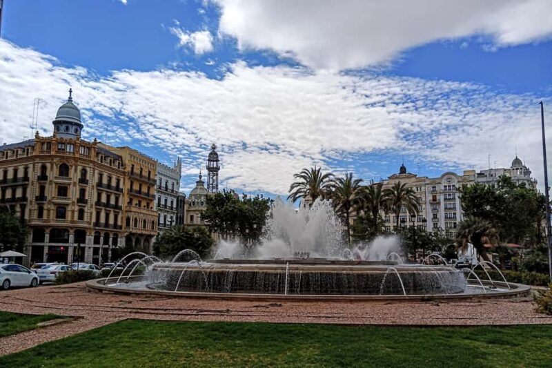 Valencia: Historic Center Guided Bike Tour - Key Points