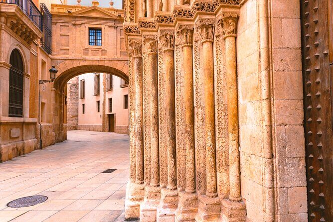 Valencia Iconic Sights Scavenger Hunt - An In-Depth Look at the Tour Experience