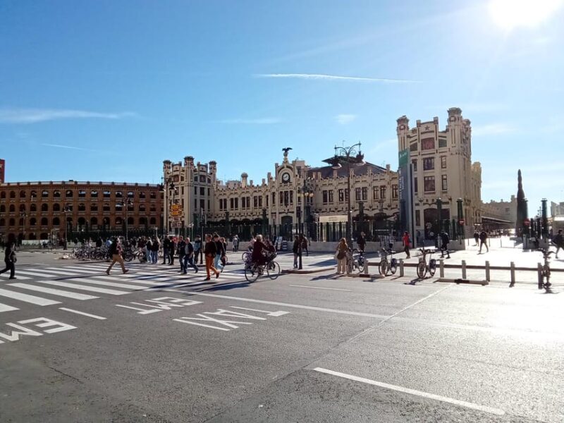 Valencia Old Town Guided Tour - Key Points