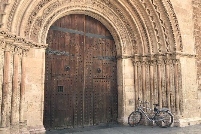 Valencia Old Town Private Tour by Bike or Electric Ride - The Sum Up
