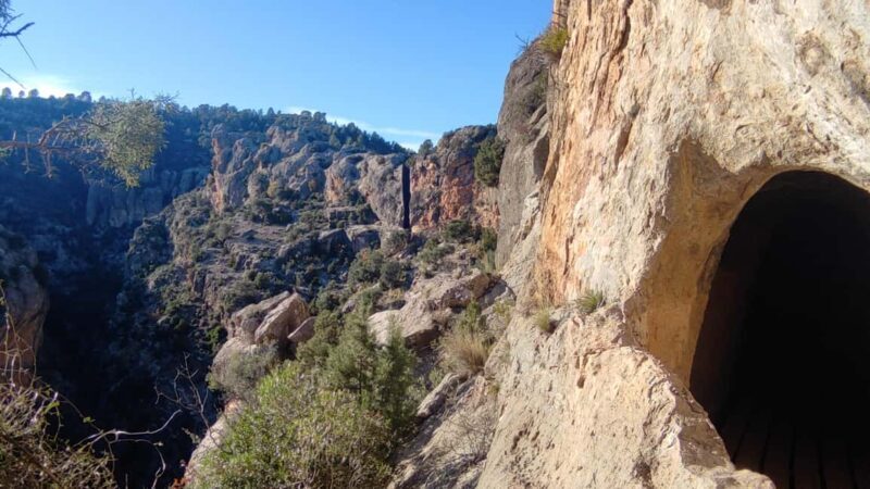 Valencia: Peña Cortada Aqueduct Guided History Hike - FAQs