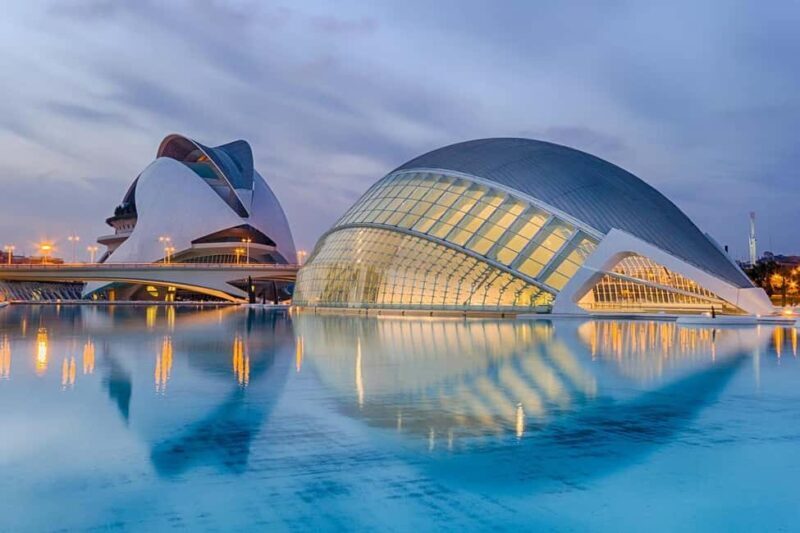 Valencia: Private Bike Tour with Local Guide (Min 4 people) - Authentic Feedback from Travelers