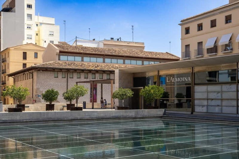 Valencia: Private City Center Highlights Tour with a Local - Key Points