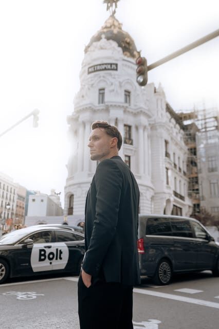 Valencia Private City of Arts and Science Photo session - Why This Photoshoot Works Well for Different Travelers