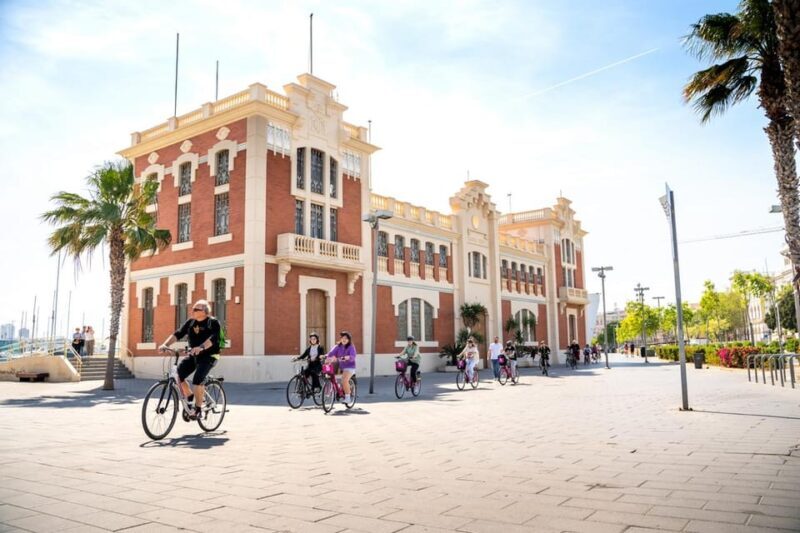 Valencia: Private City Tour on Bike with Drink Stop - Insights from Reviews and Real Travelers