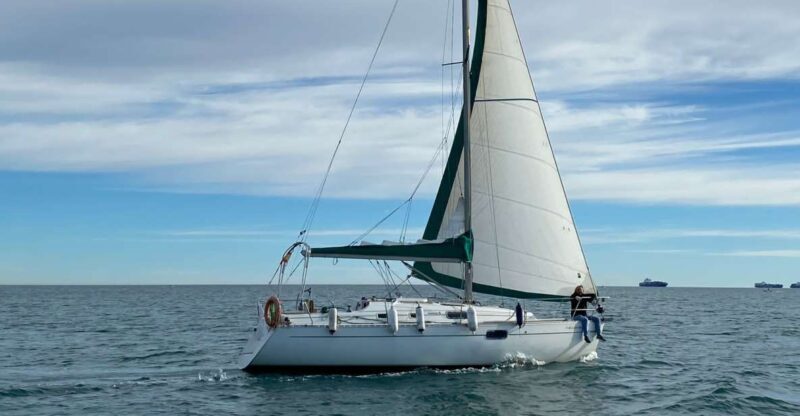 Valencia: Private Sailing Trip with Snacks and Drinks - An Honest Look at the Valencia Private Sailing Experience