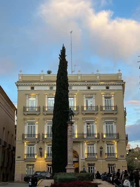 Valencia: Roman Heritage tour with Tapas & Beer! - Practical Details for Travelers