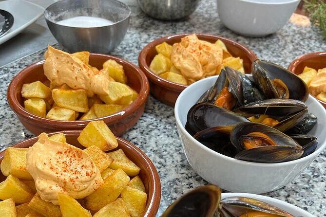 Valencian paella cooking class, tapas and visit to Ruzafa market. - FAQ