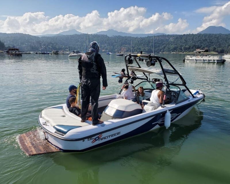 Valle de Bravo: Ski Boat Rentals - Who Should Consider This Tour?