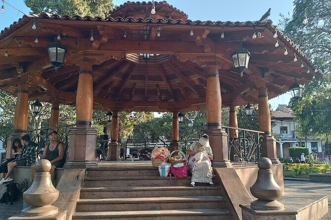 Valle de Bravo: Walking Tour & Ride a Jet Ski from Mexico City - FAQ