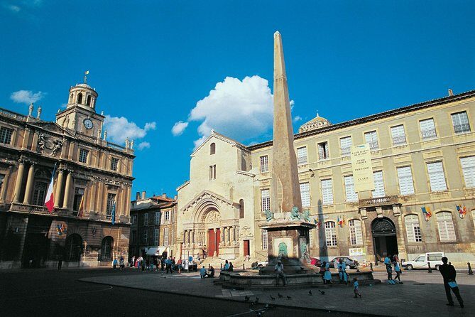Van Gogh & Carrières de Lumières Half-Day Tour from Avignon - FAQs