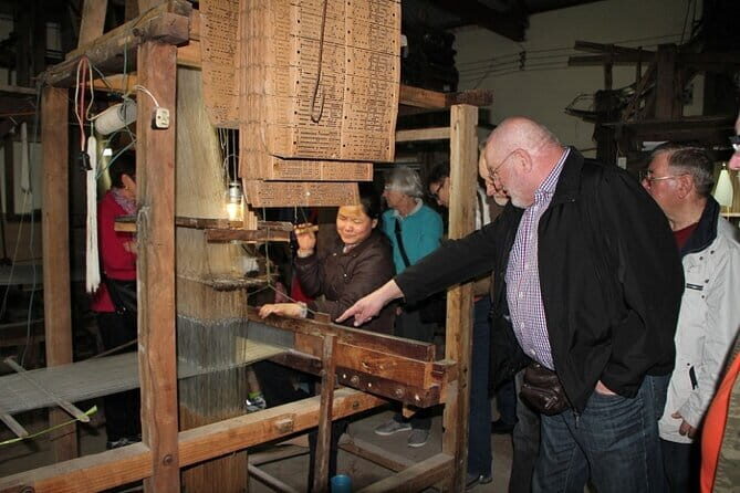 Van Phuc Silk and Duong Lam Village Private Day Trip from Hanoi - Who Will Love This Tour?