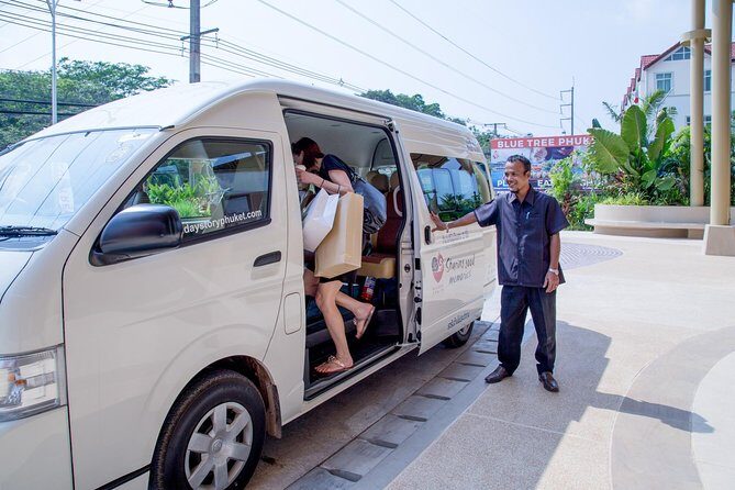 VAN PHUKET AIRPORT TRANSFER to RAWAI BEACH - The Route and Timing
