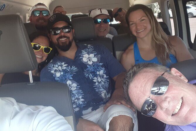 van private R/T from airport to your Hotel in los cabos - What the Reviews Say