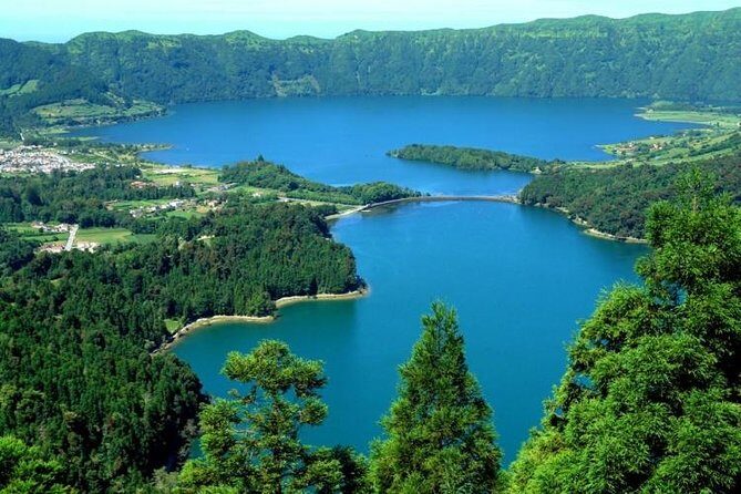 Van Tour Sete Cidades + Lagoa do Fogo Full-Day - A Detailed Look at the Tour Experience