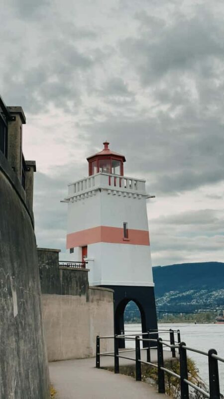 Vancouver: Airport to Downtown Chauffeur-Guided Tour - FAQs