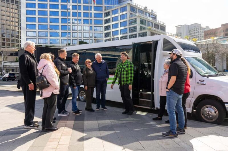 Vancouver: City Highlights & Vancouver Lookout Tour - An Introduction to the Tour Experience