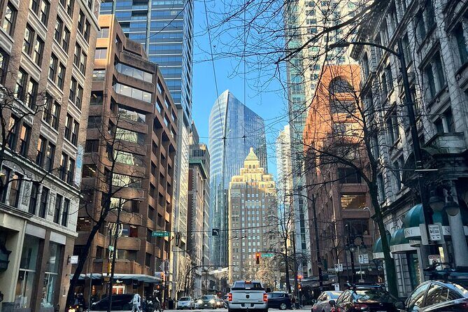 Vancouver City Photoshoot Tour with Capilano Bridge & Dinner - Exploring Vancouver with a Professional Touch