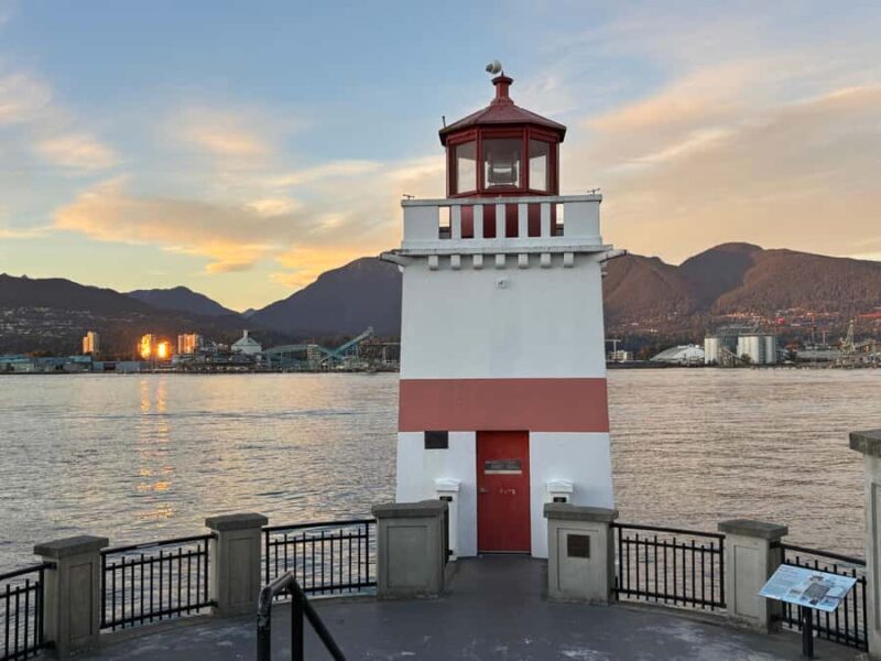 Vancouver: City Tour with Food Tasting and Pickup - Key Points