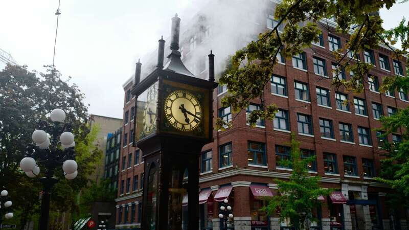 Vancouver City Tour With Look Out and Whistler Highlights - Practical Tips for Travelers