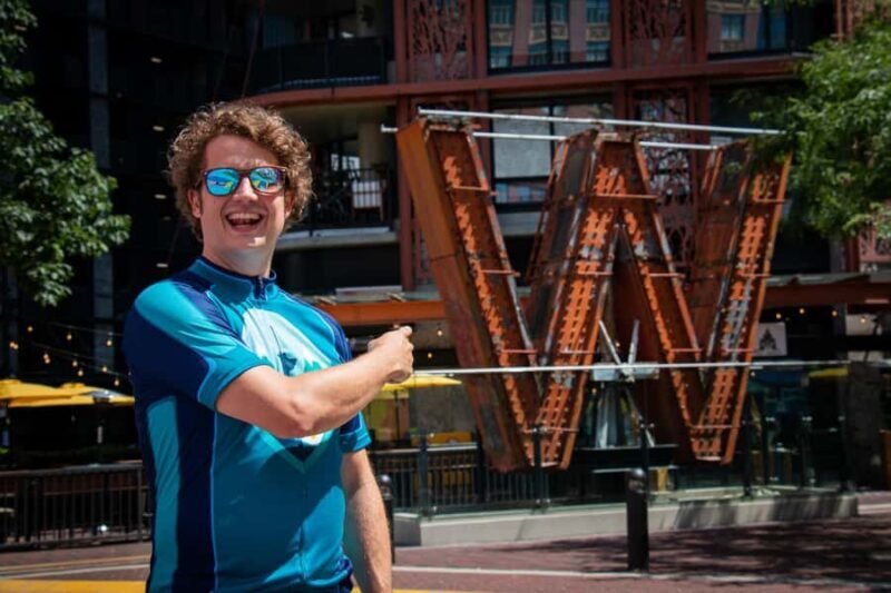 Vancouver: Coal Harbour and Historic Gastown Walking Tour - Exploring Vancouver’s Coal Harbour and Gastown: A Detailed Review