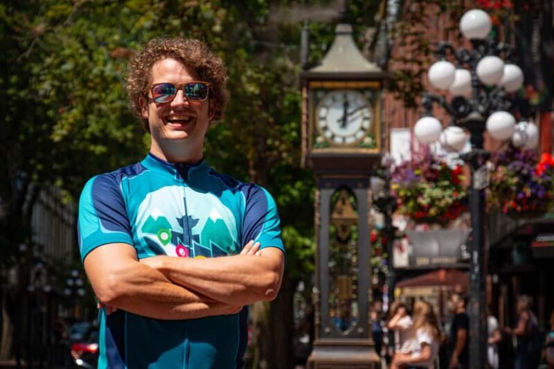 Vancouver: Coal Harbour and Historic Gastown Walking Tour - Final Thoughts: Who is This Tour Best For?