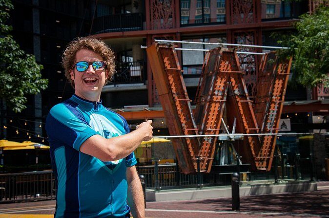 Vancouver Coal Harbour and Historic Gastown Walking Tour - Final Thoughts