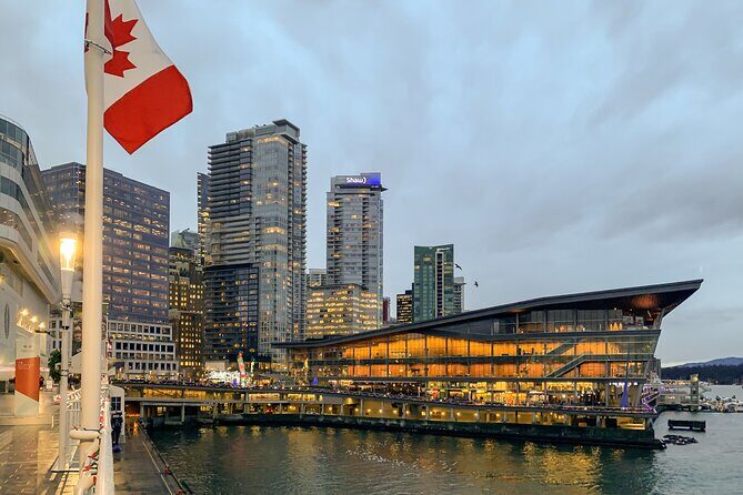 Vancouver Evening Tour: Stanley Park & English Bay Photostops - An In-Depth Look at the Vancouver Evening Tour