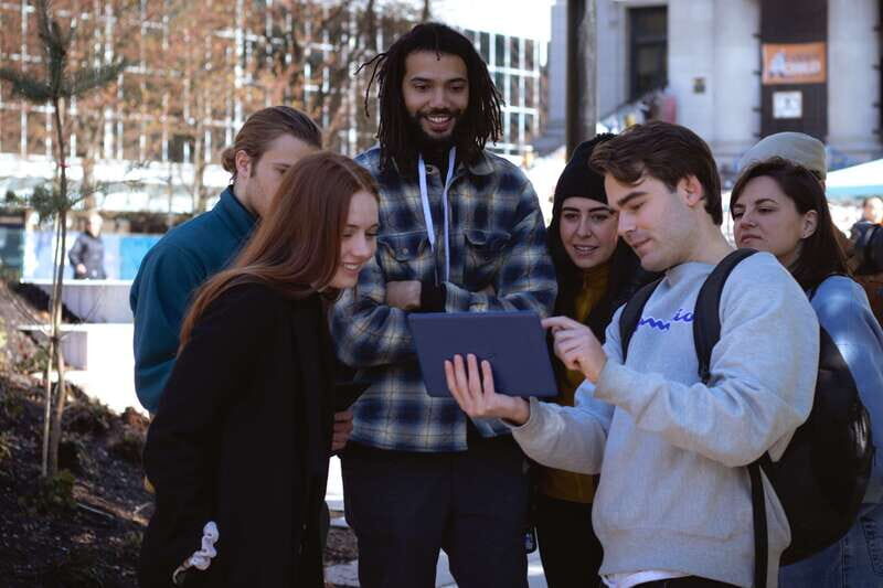 Vancouver Film & TV Tours: The Hollywood North Experience - How Do the Reviews Stack Up?